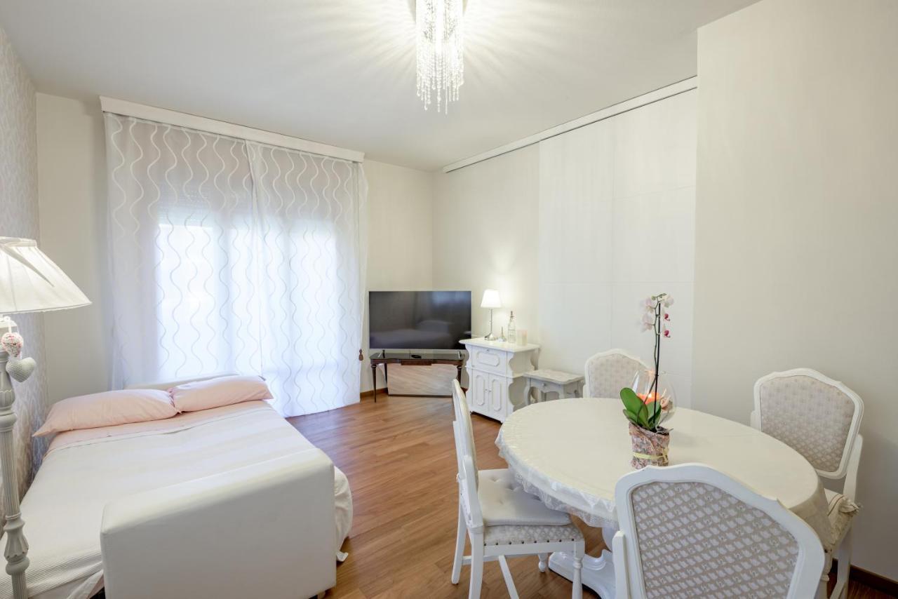 Double or Twin Room with Private Bathroom,1345567748:JPEG